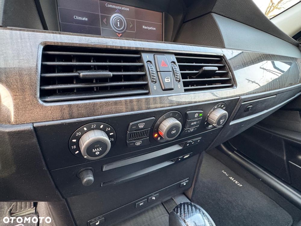 BMW Seria 5 545i - 19