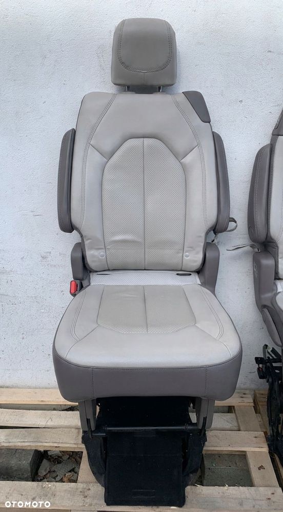 U7 CHRYSLER PACIFICA II 16- FOTEL PRAWY TYŁ II RZĄD SKÓRA - 15