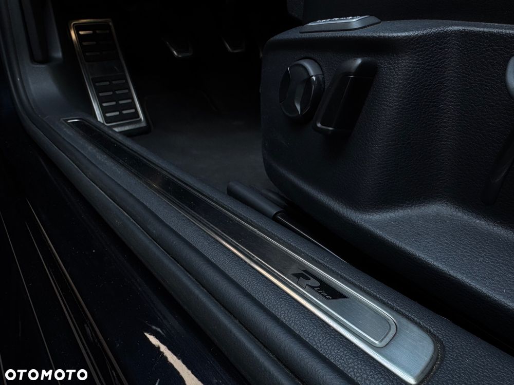 Volkswagen Passat 2.0 TDI (BlueMotion Technology) Highline - 35