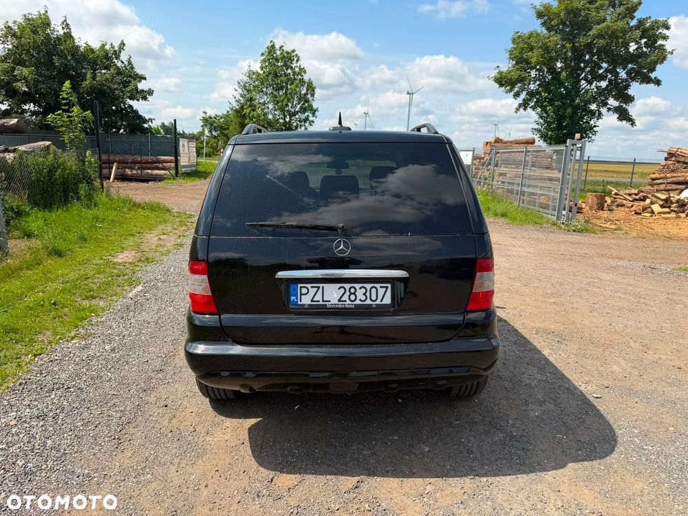 Mercedes-Benz ML - 4