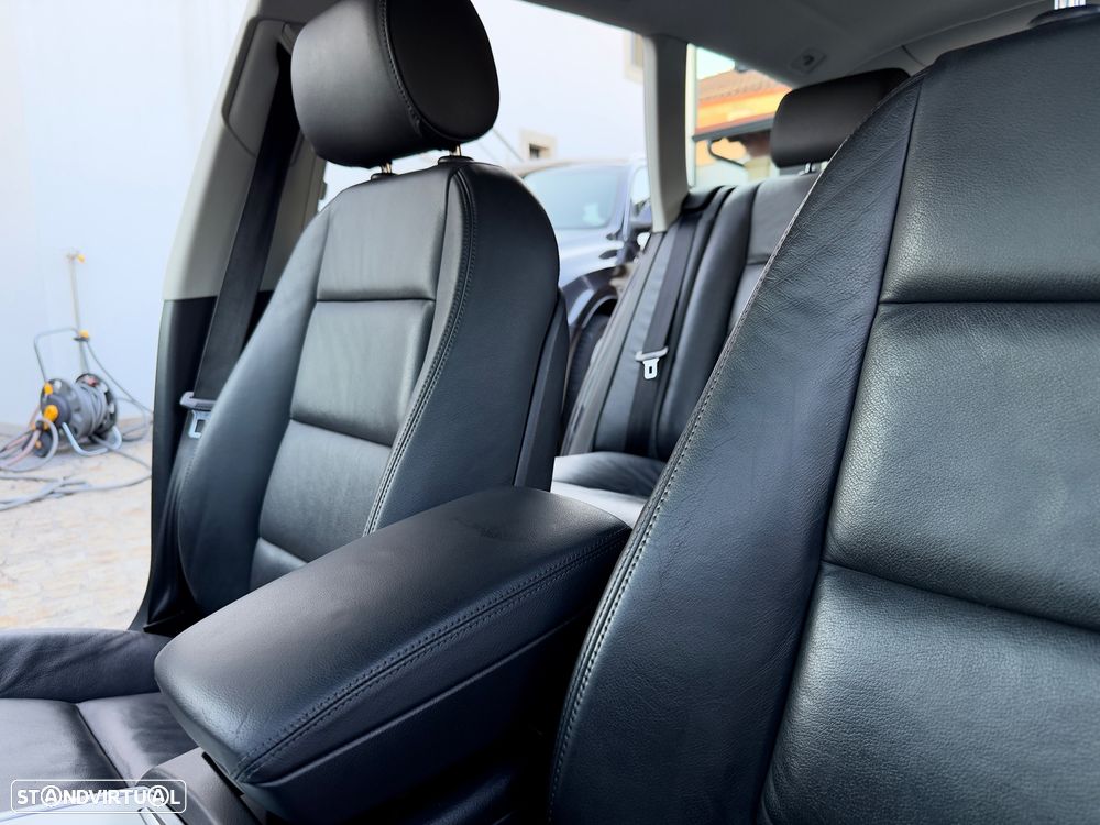 Audi A6 Avant 2.0 TDI Exclusive Multitronic - 44