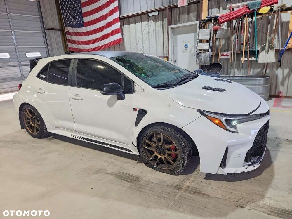 Toyota GR Corolla - 6