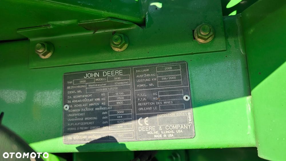 John Deere S690i - 11