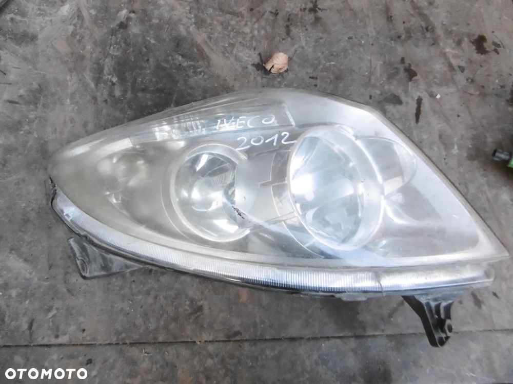 LAMPA PRZEDNIA IVECO DAILY 2012 ROK - 1