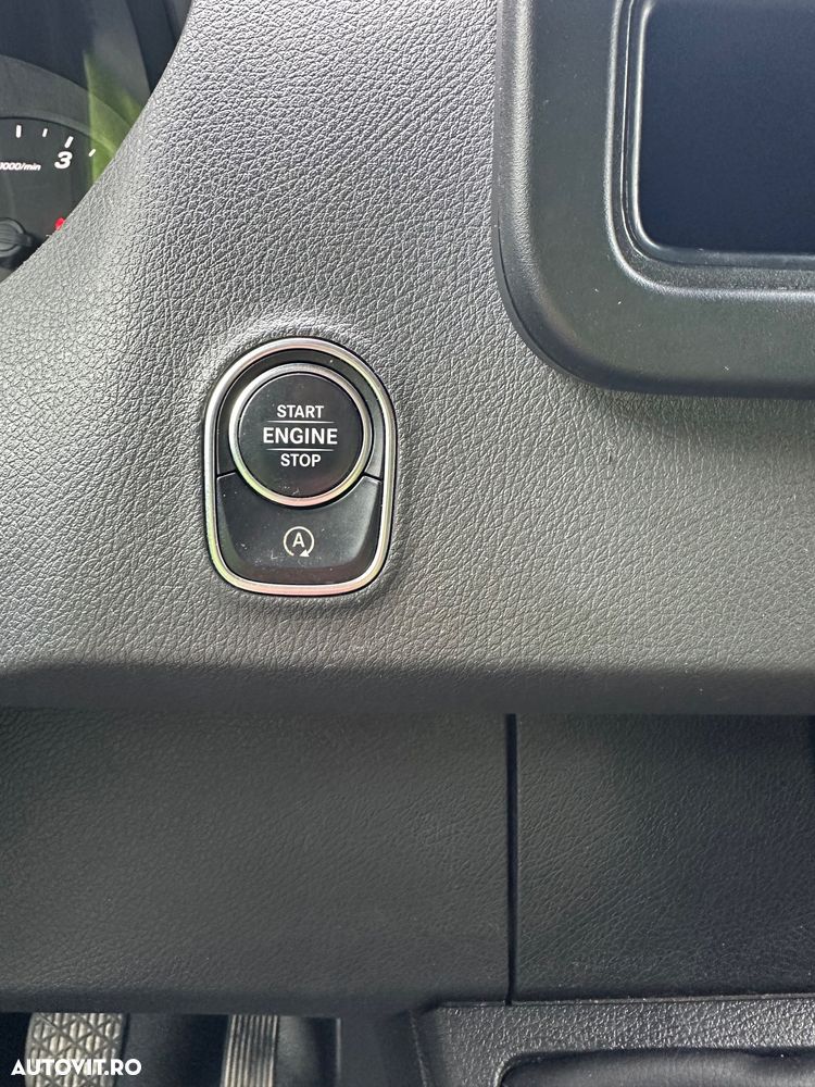 Mercedes-Benz Sprinter - 24