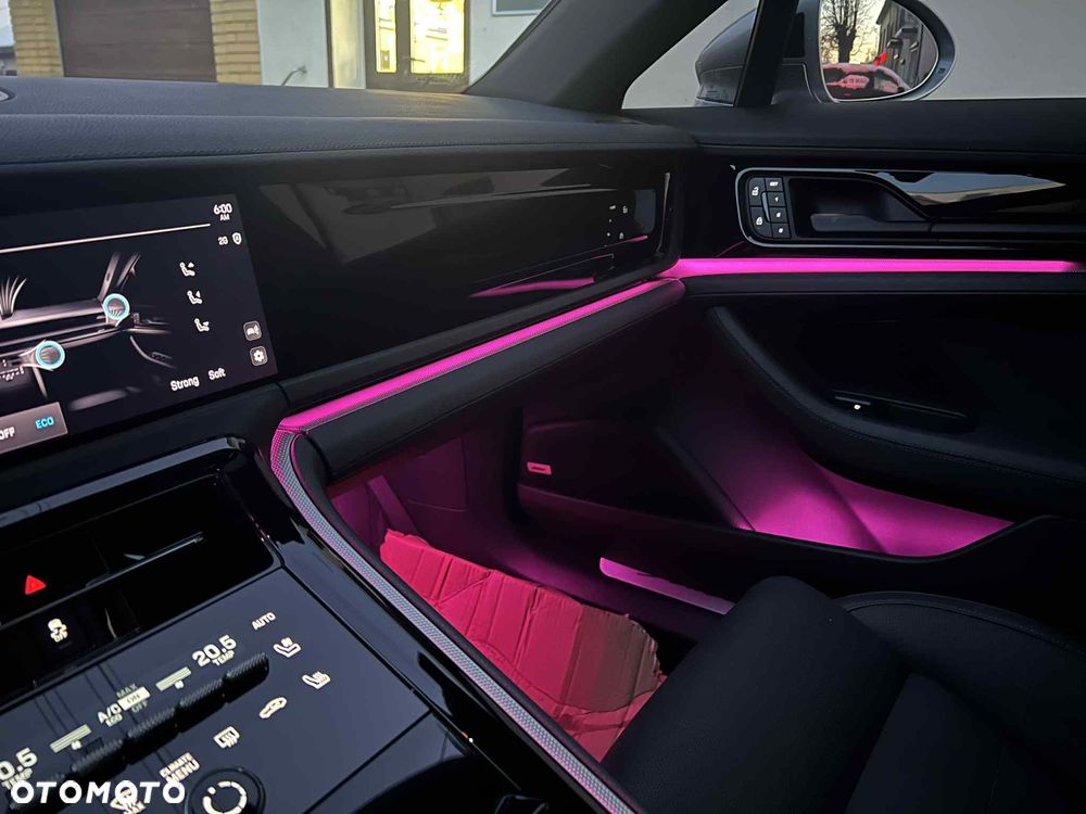 Porsche Panamera 4 - 23