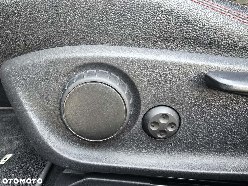 Mercedes-Benz GLA 200 7G-DCT AMG Line - 20