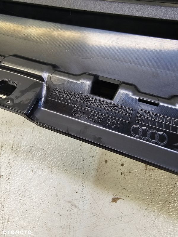 LISTWA NAKŁADKA DRZWI LEWY TYŁ AUDI Q3 83A839901 - 5
