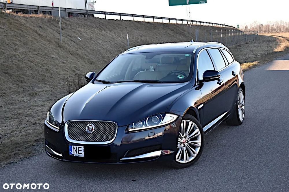 Jaguar XF 2.2 D Premium Luxury - 1