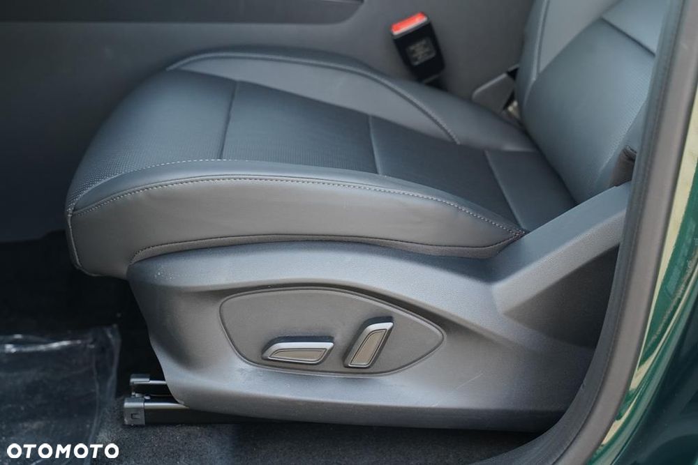 MG ZS 1.5 HEV+ Exclusive - 12