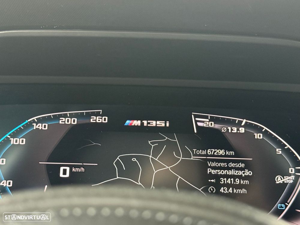 BMW 135 M135 i xDrive Pack 50 anos M - 38