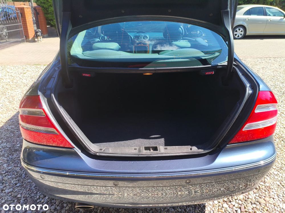 Mercedes-Benz CLK - 21