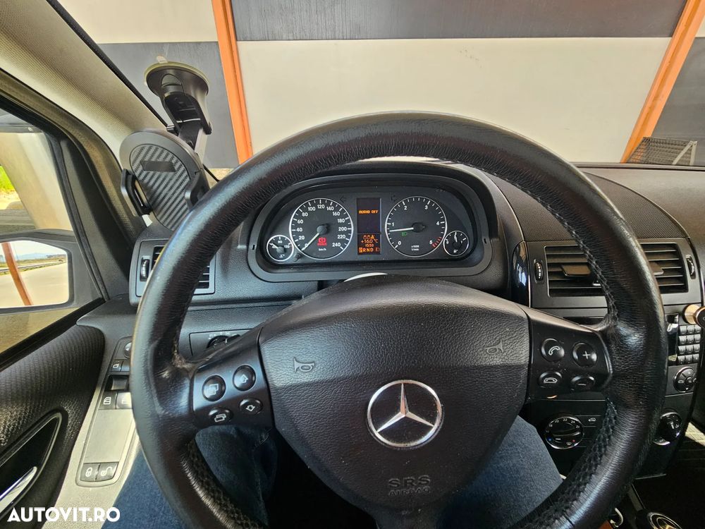 Mercedes-Benz A 180 - 19