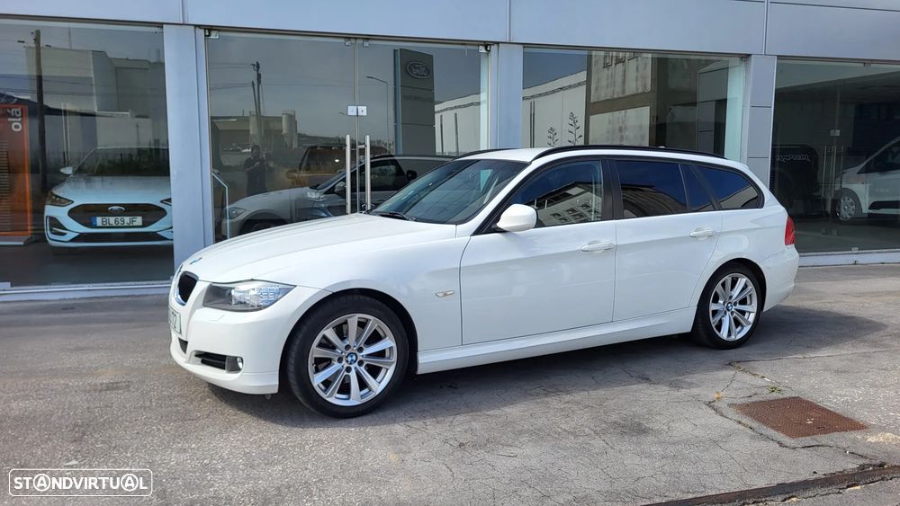 BMW 318 d Sport Line - 2