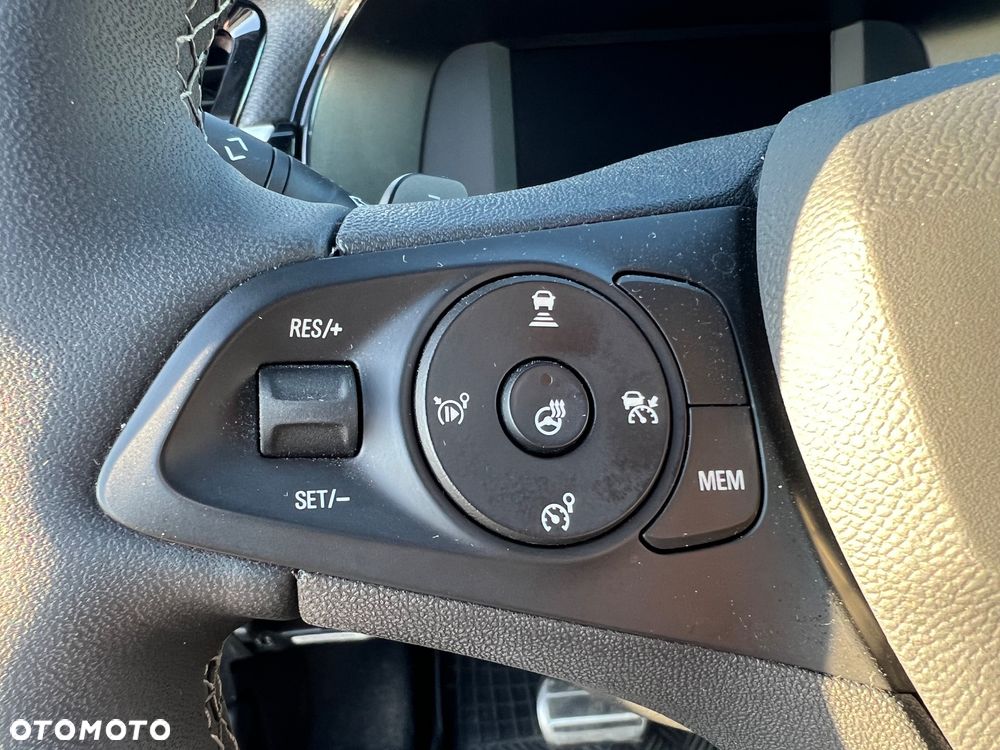 Opel Corsa 1.2 T mHEV GS eDCT - 14