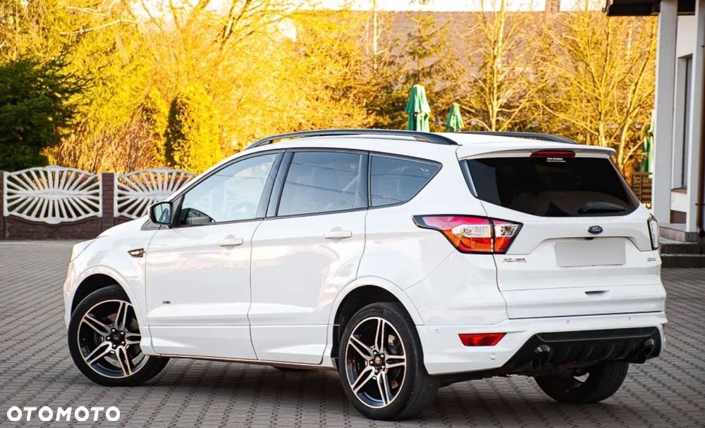 Ford Kuga - 25