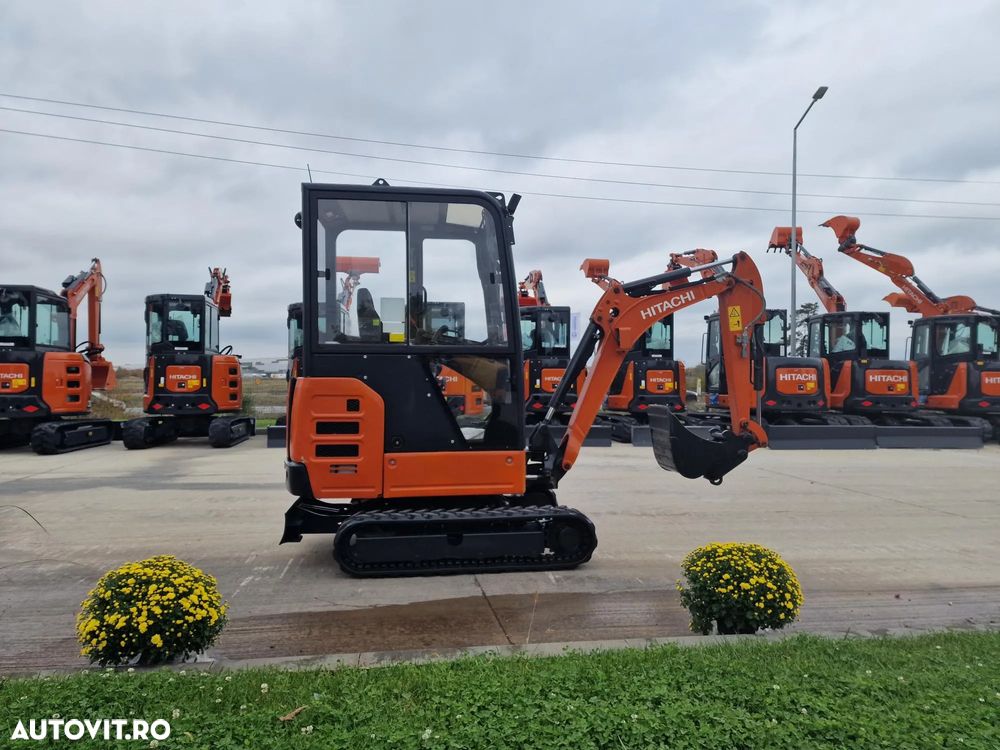 Hitachi ZX19, Masa operat 2tone, 2019, 1.596h, LAMA, CUPLA RAPIDA+3 CUPE, Senile extensibile, latime strans 0,98m, Inst picon, cabina, radio, senile 80% ok, STARE FOARTE BUNA, posibilitate leasing 4 ani, rata lunara 2.000 lei-PROMOTIE-17.900EUR+Tva - 9