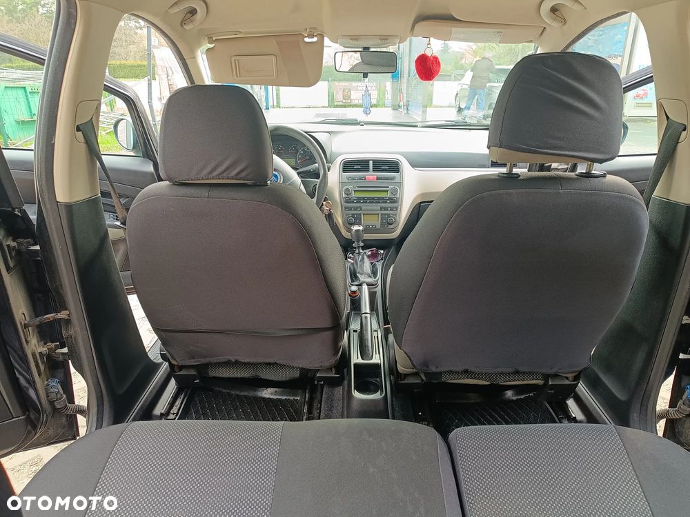 Fiat Grande Punto - 8
