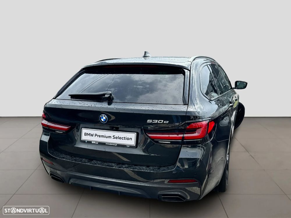 BMW 530 e Pack Desportivo M - 5