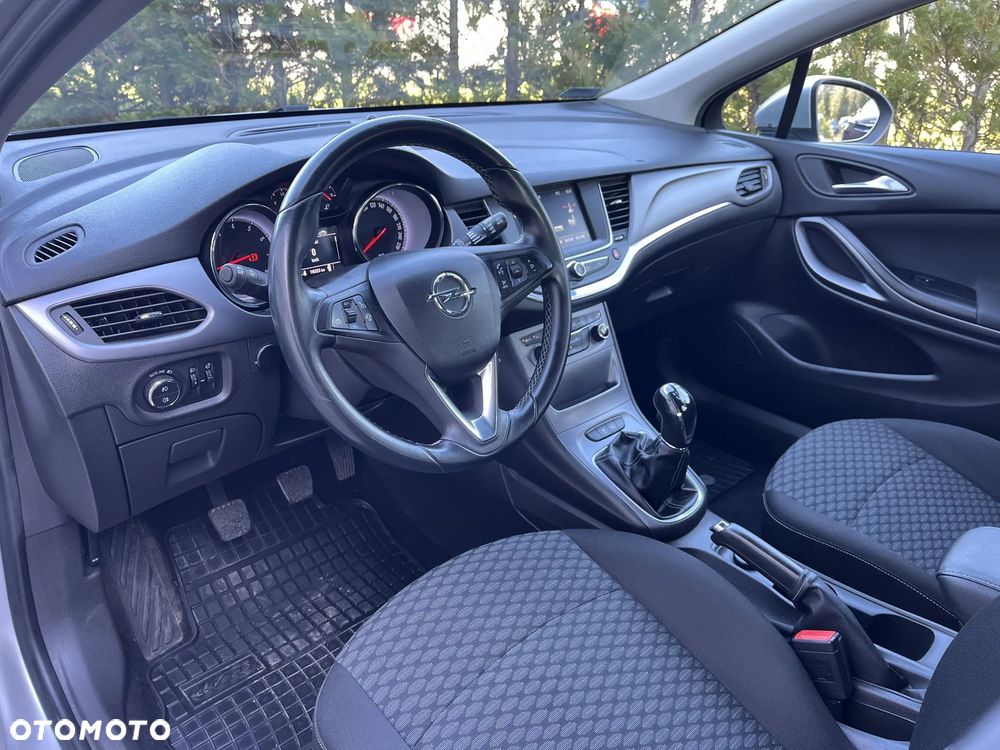 Opel Astra 1.4 T Enjoy - 9