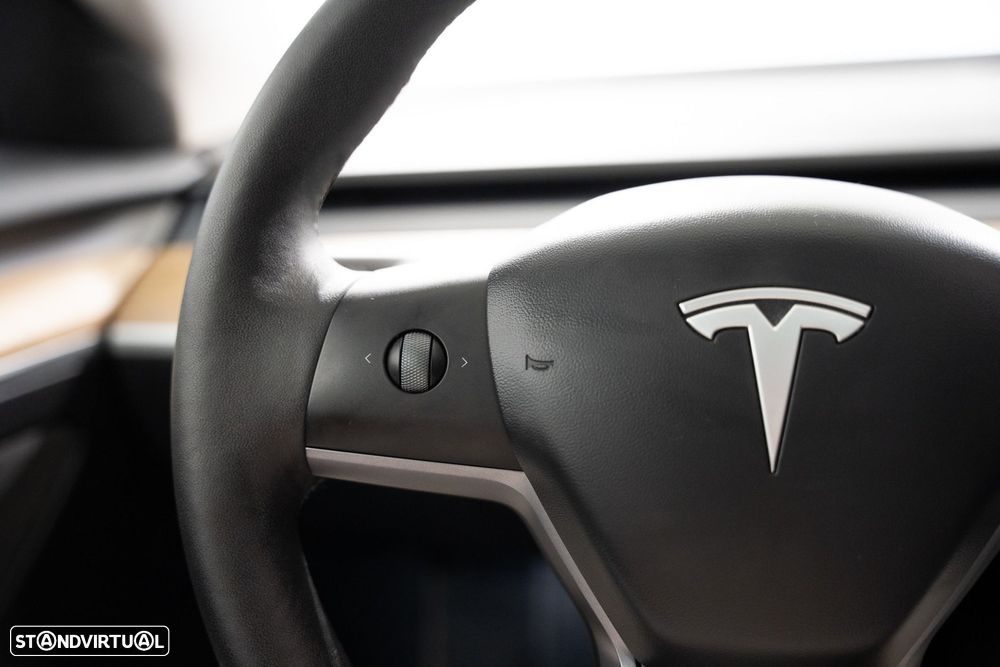 Tesla Model 3 Long-Range Dual Motor AWD - 18