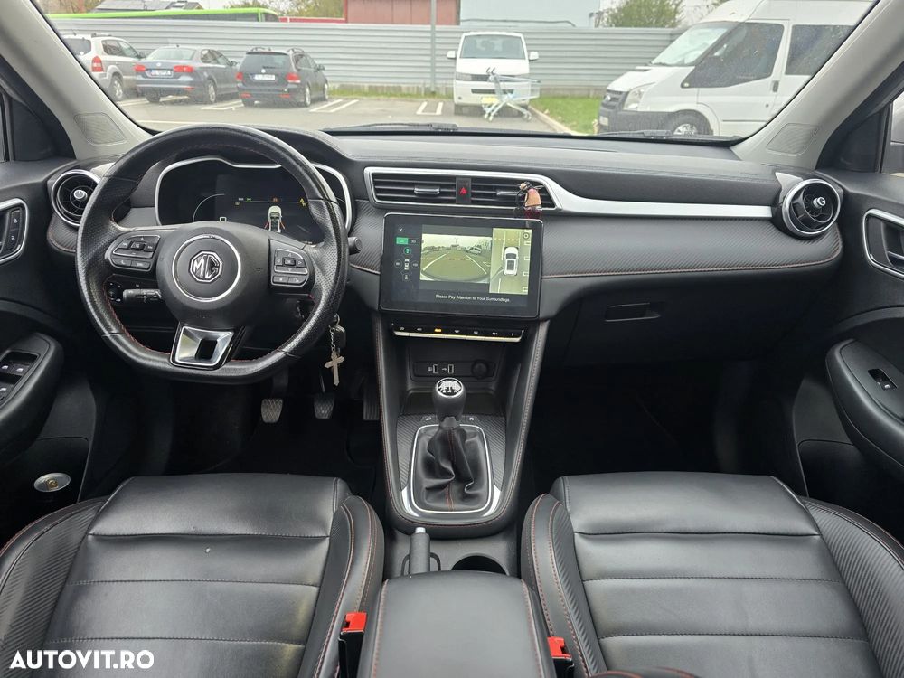MG ZS - 7
