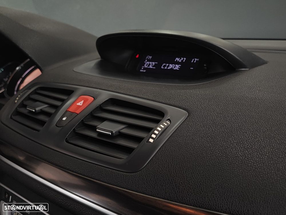 Renault Mégane Sport Tourer 1.4 TCE Dynamique S - 35