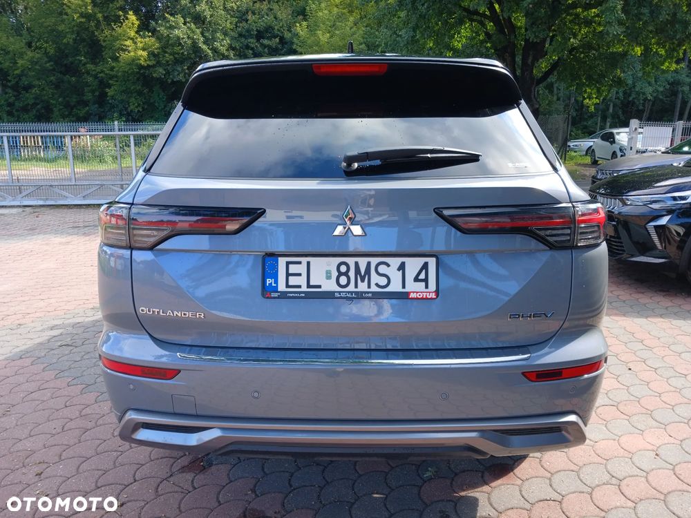 Mitsubishi Outlander Instyle Plus - 6