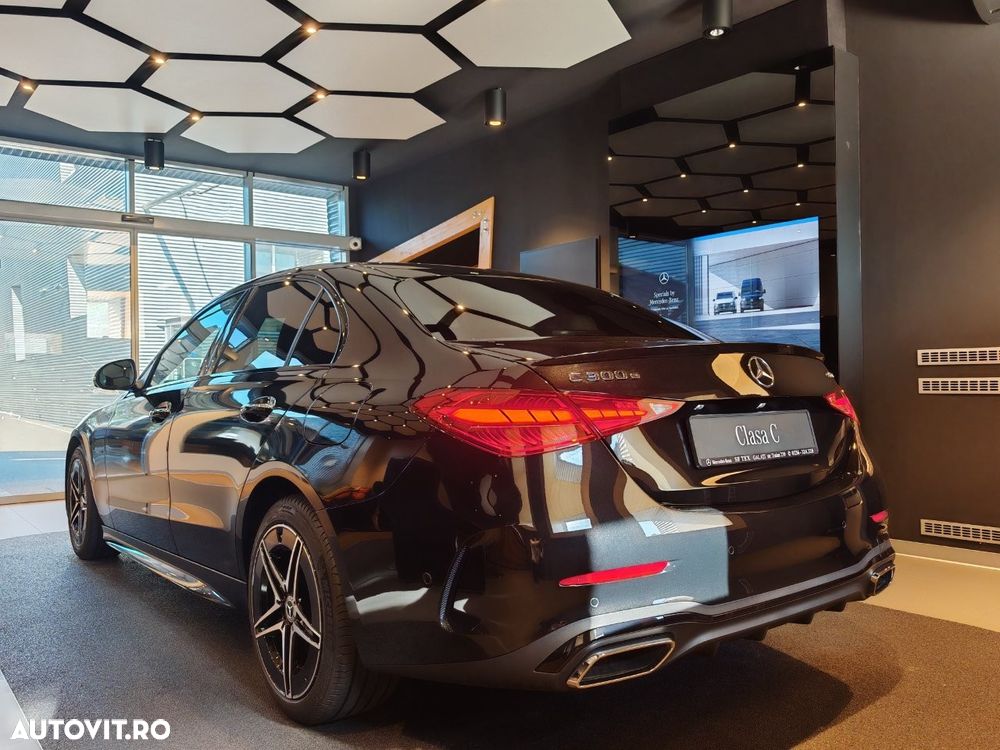 Mercedes-Benz C 300 e 4MATIC PHEV - 12