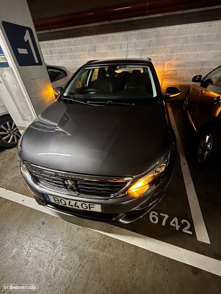 Peugeot 308 SW BlueHDi 130 EAT8 Stop & Start Allure Pack - 5