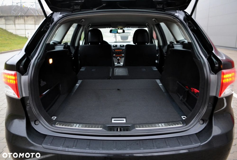 Toyota Avensis 2.0 D-4D Team - 31