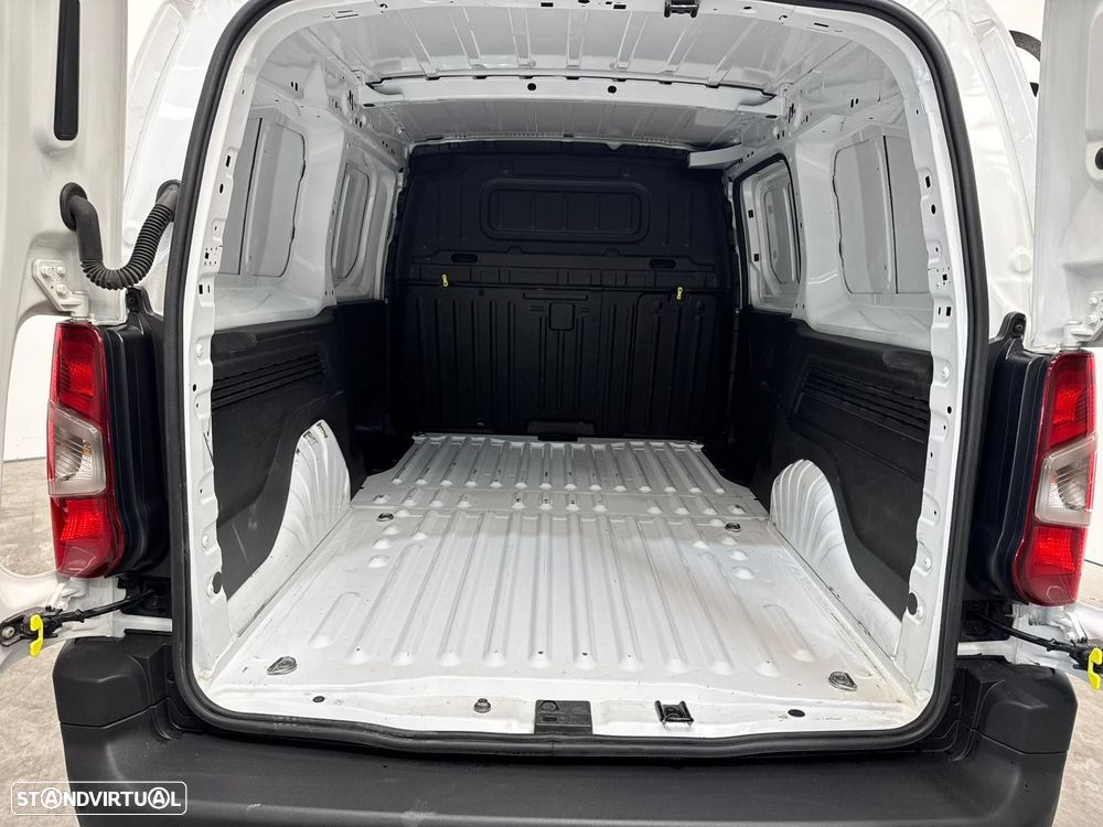Peugeot Partner 1.5 BlueHDi Asphalt Longa - 15