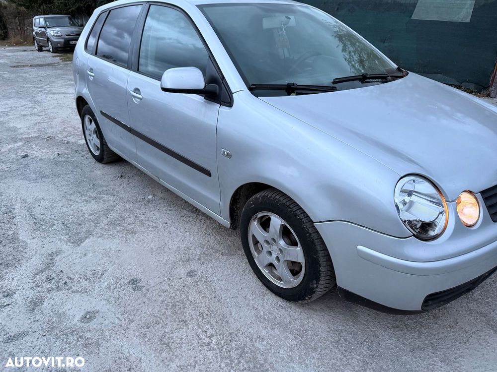 Volkswagen Polo 1.4 Comfortline - 2
