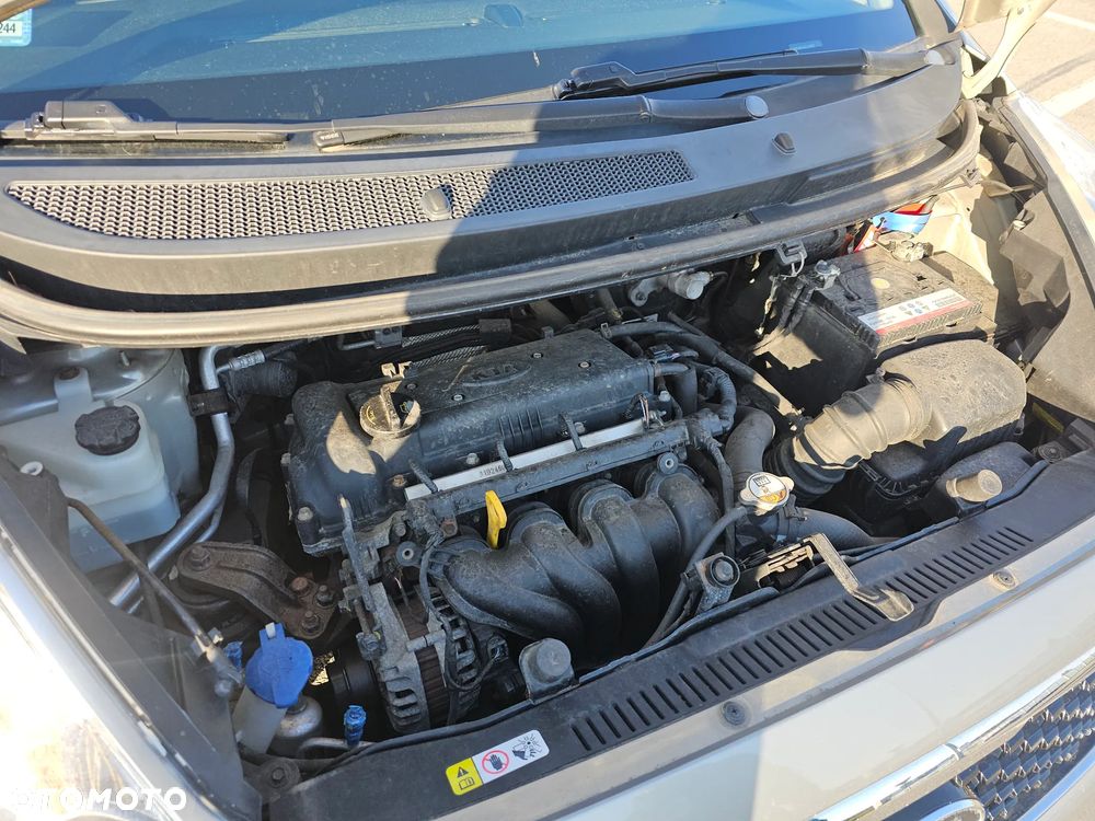 Kia Venga 1.6 L - 7
