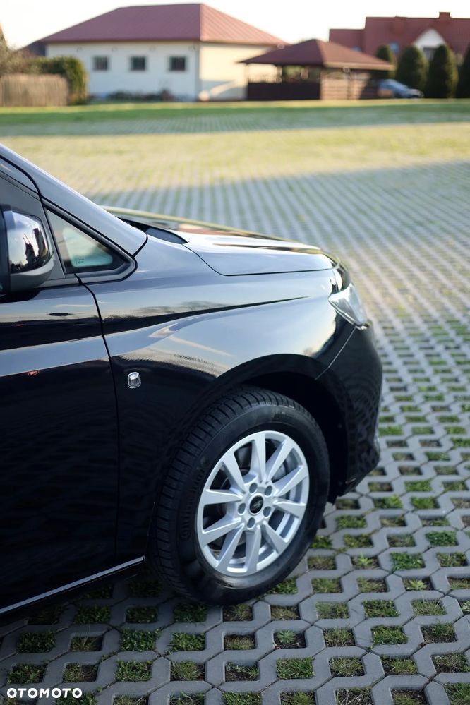 Ford Tourneo Connect 1.5 EcoBoost Titanium - 10