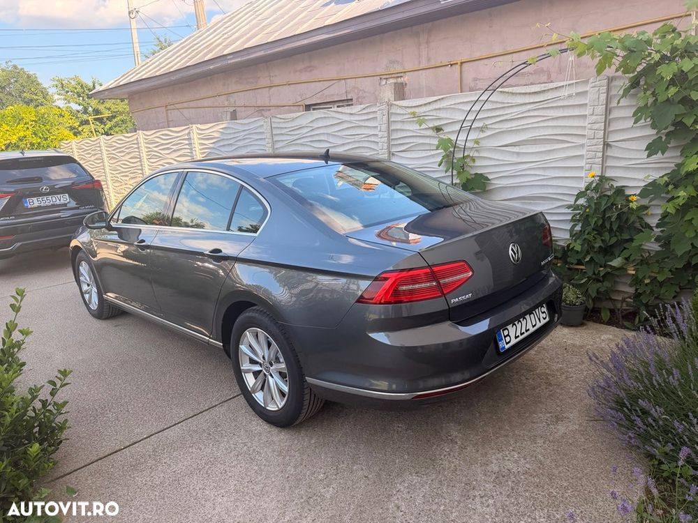 Volkswagen Passat 2.0 TDI DSG Highline - 5