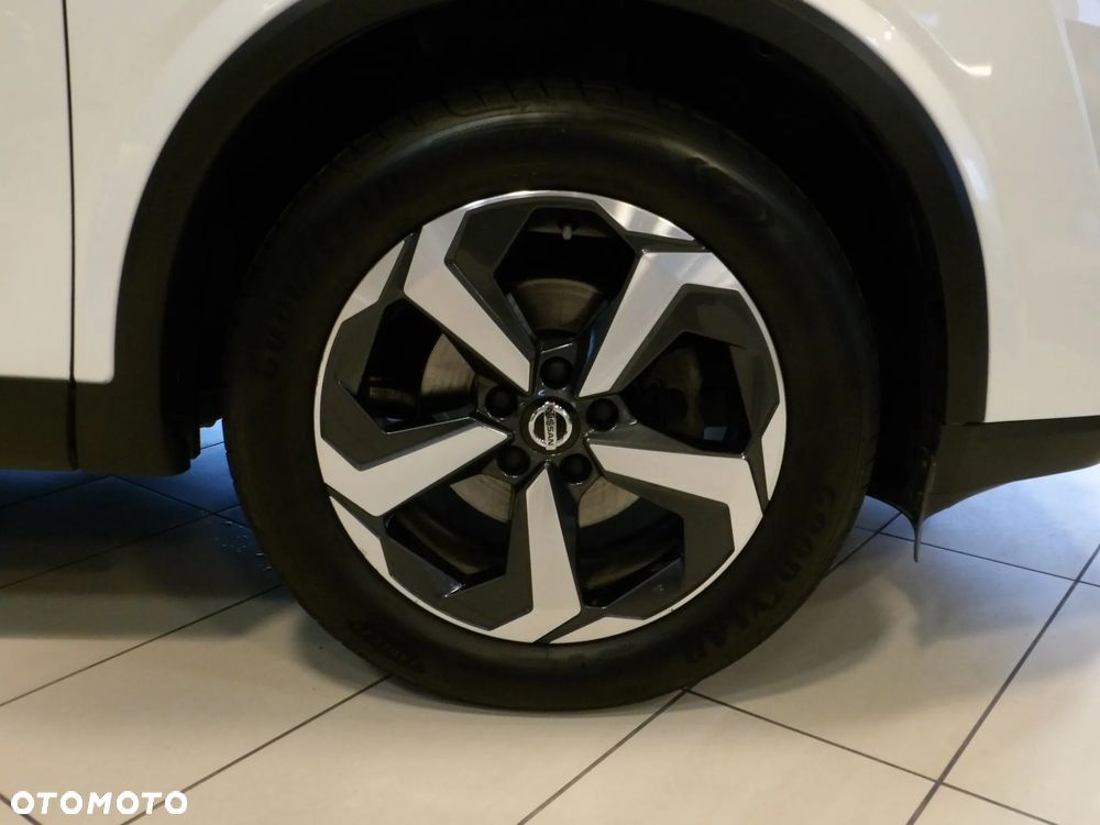 Nissan Qashqai 1.3 DIG-T N-Connecta EU6d - 29