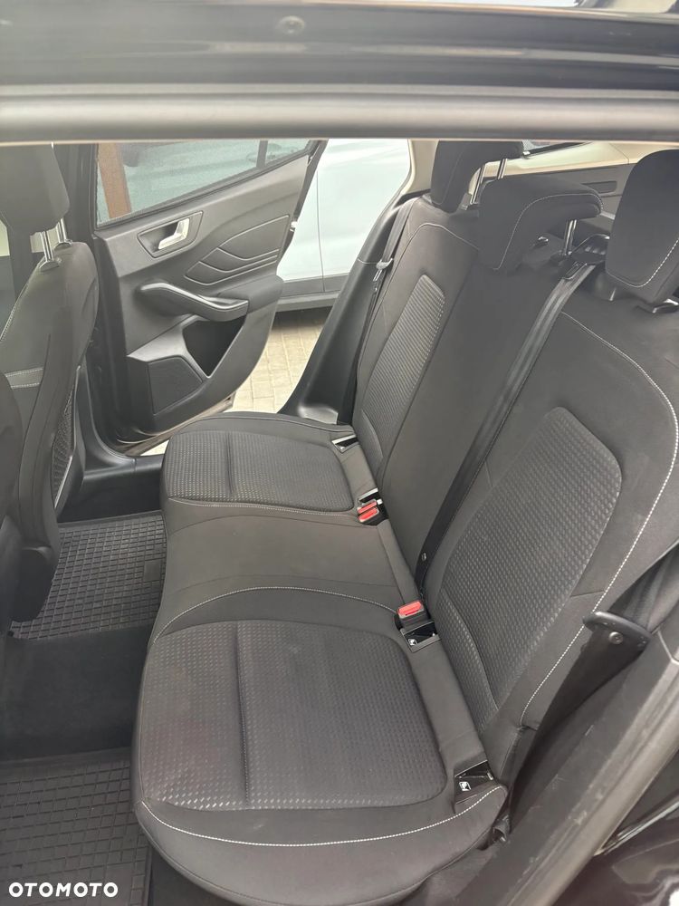 Ford Focus 1.5 EcoBlue Connected - 18