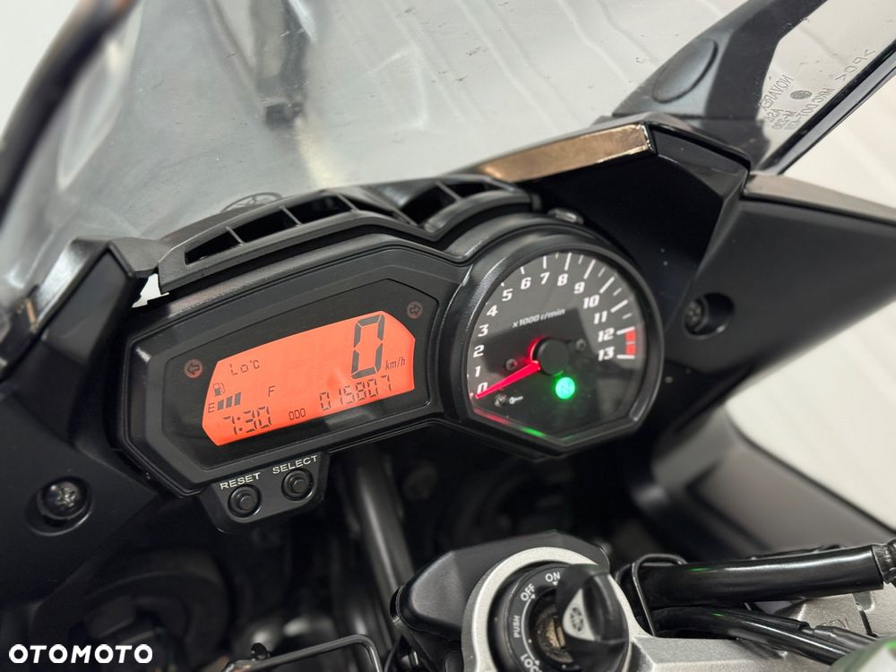 Yamaha FZ - 20