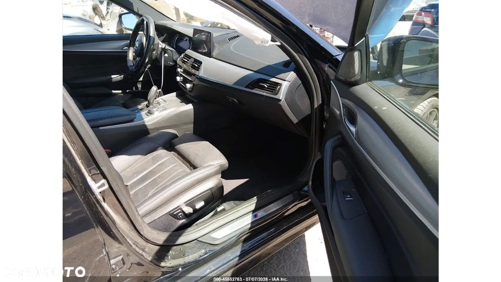 BMW Seria 5 540i xDrive Sport - 9