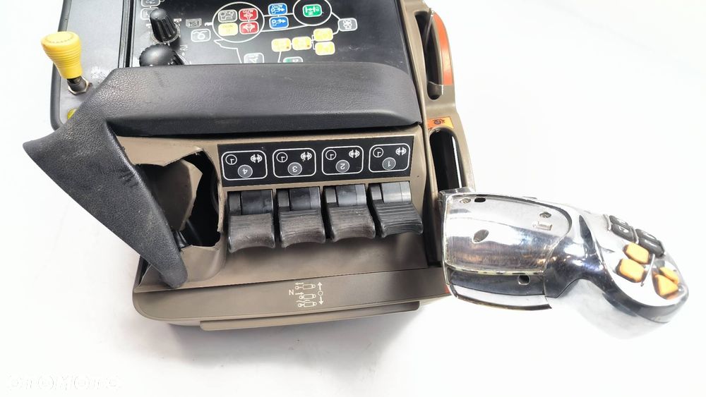 DŹWIGNIA WYBIERAK CASE PUMA 225 MULTICONTROLLER - 6