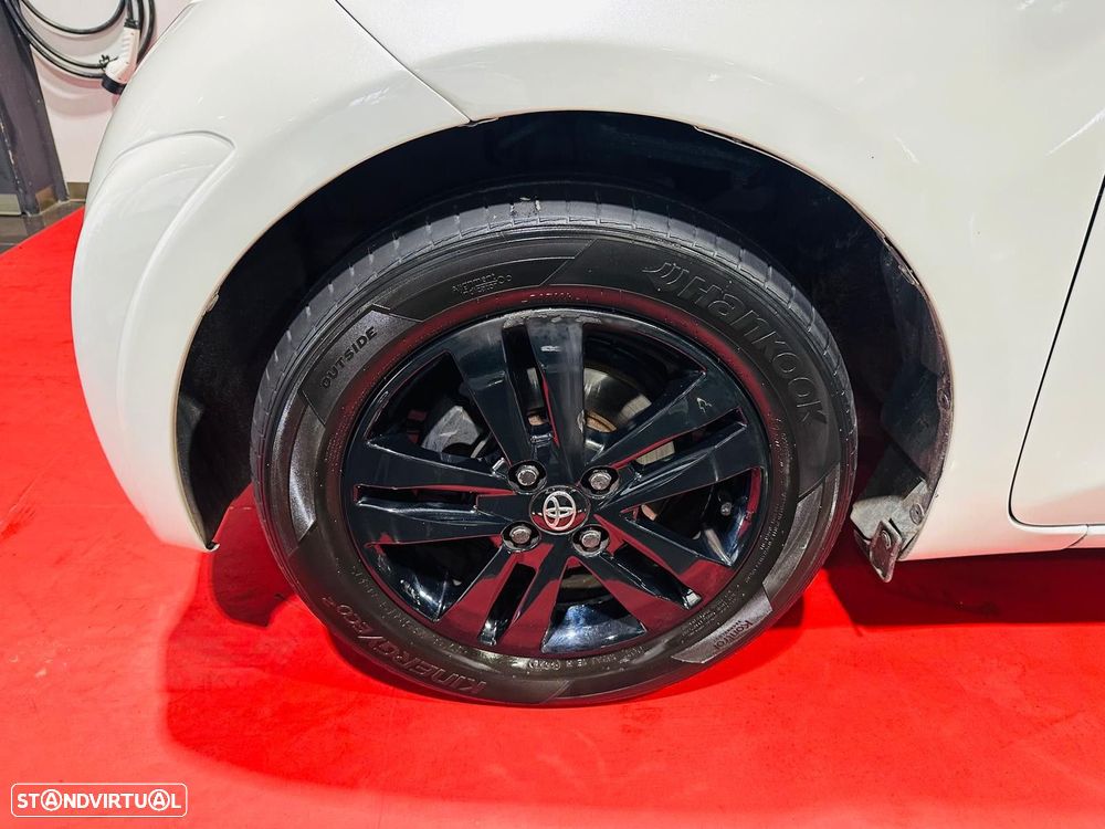 Toyota iQ 1.4 D-4D 2 EP+NAVI+Bluetooth - 16