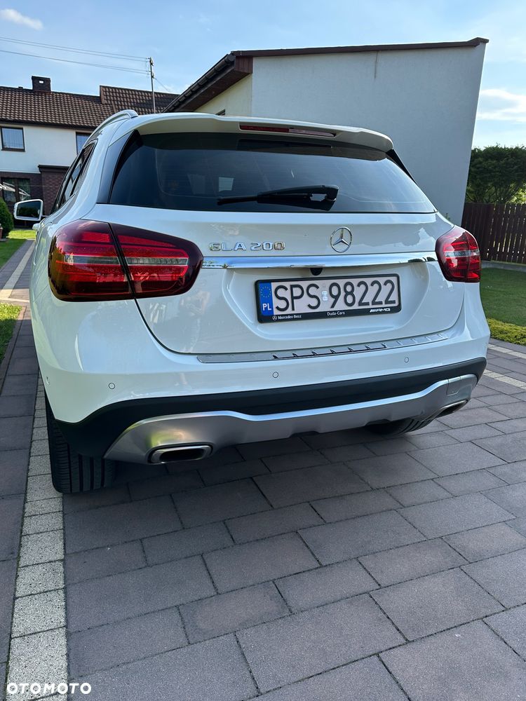 Mercedes-Benz GLA 200 7G-DCT - 6