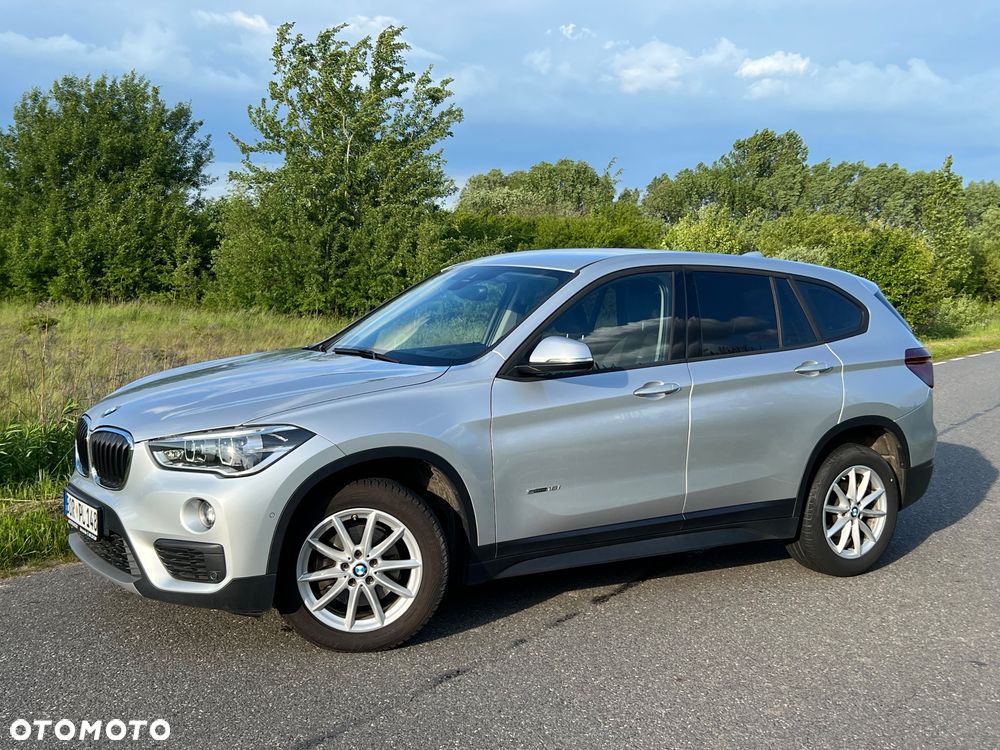 BMW X1 sDrive18i Sport Line - 3