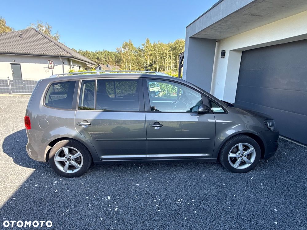 Volkswagen Touran 1.6 TDI DPF Highline DSG - 5