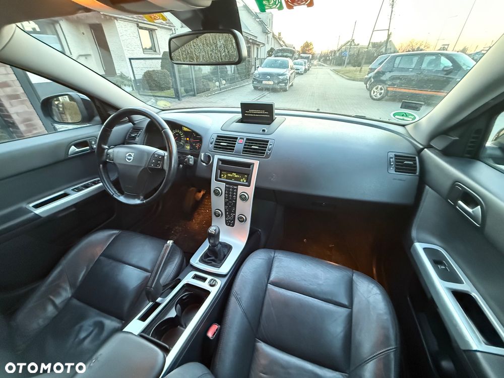 Volvo V50 DPF D3 Momentum - 17