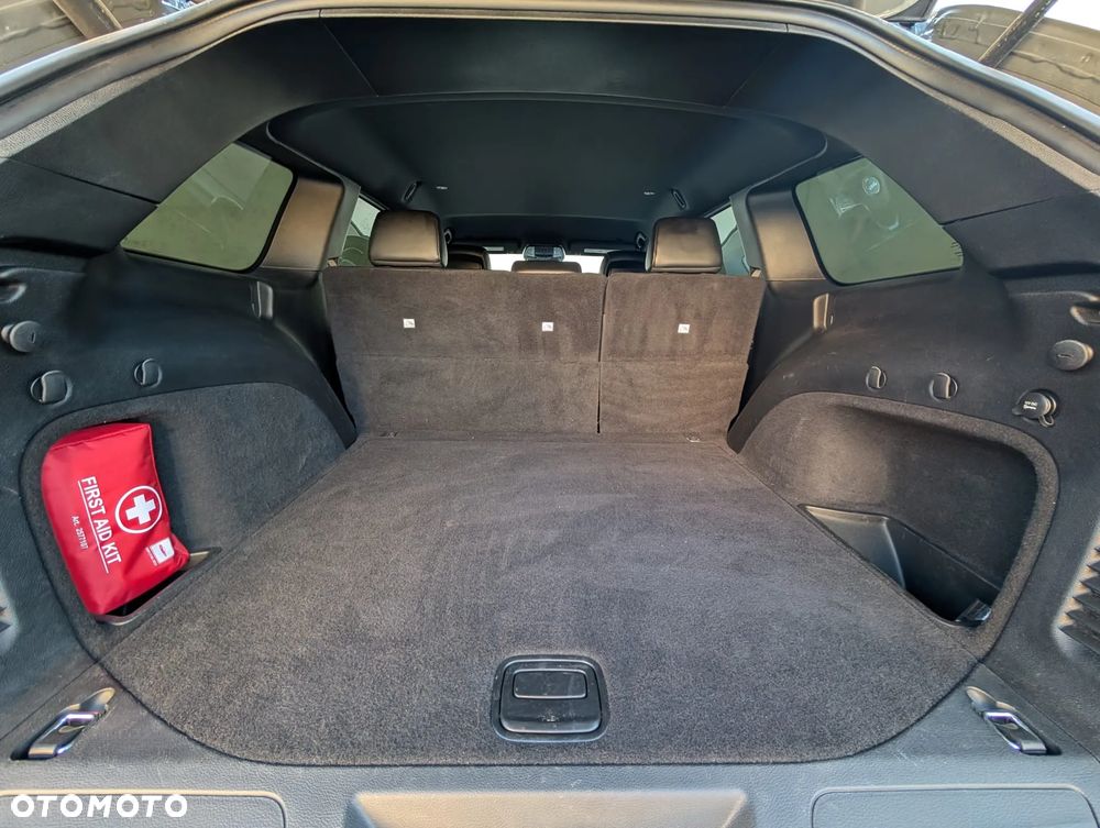 Jeep Grand Cherokee - 23