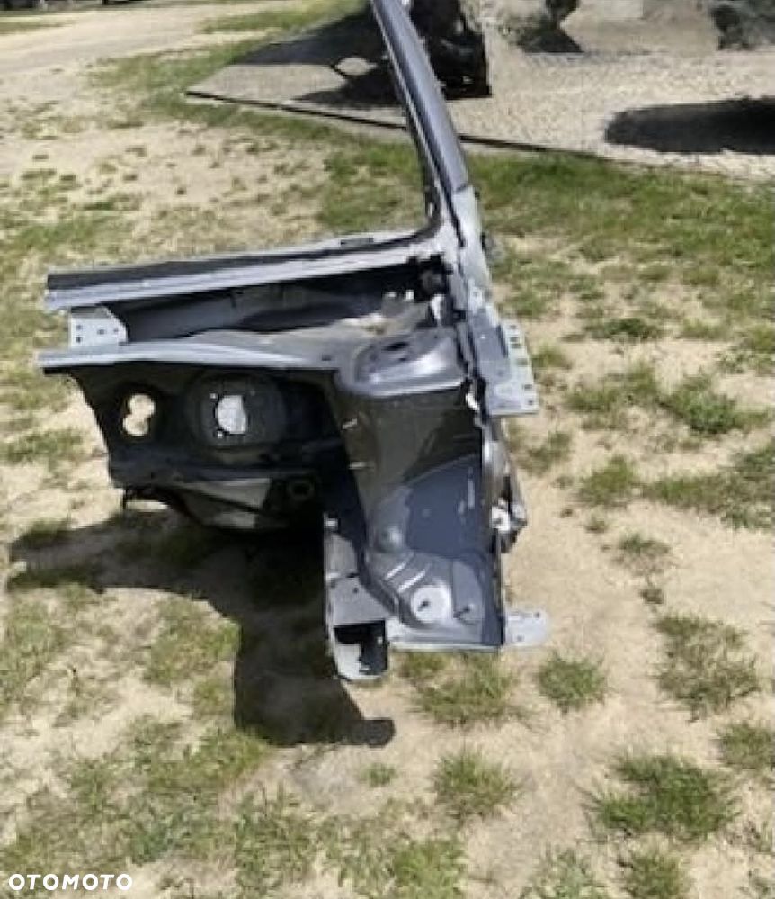 Opel Corsa F tył części karoserii - 7