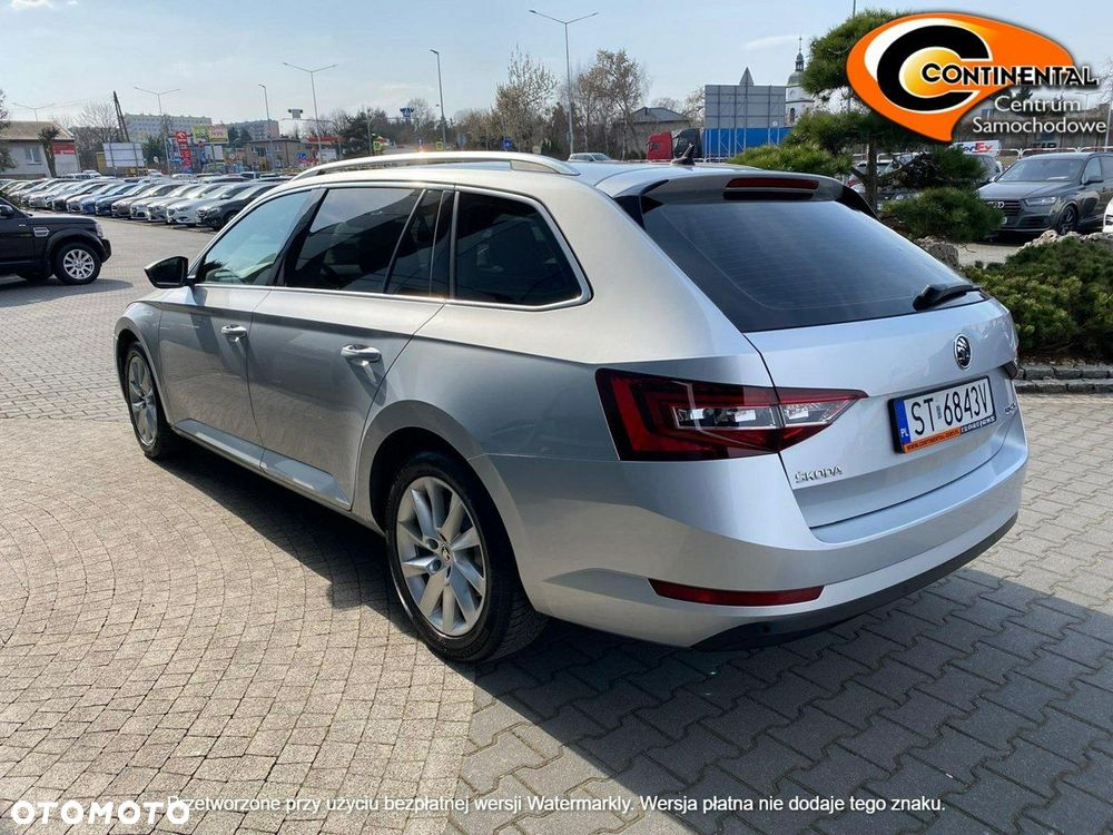 Skoda Superb 2.0 TDI Ambition - 3