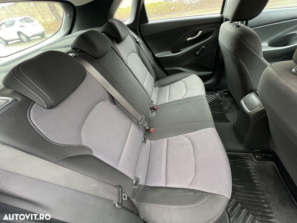 Hyundai i30 1.5 110CP 5DR M/T Comfort - 9